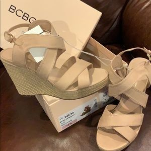 Shell wedge sandal